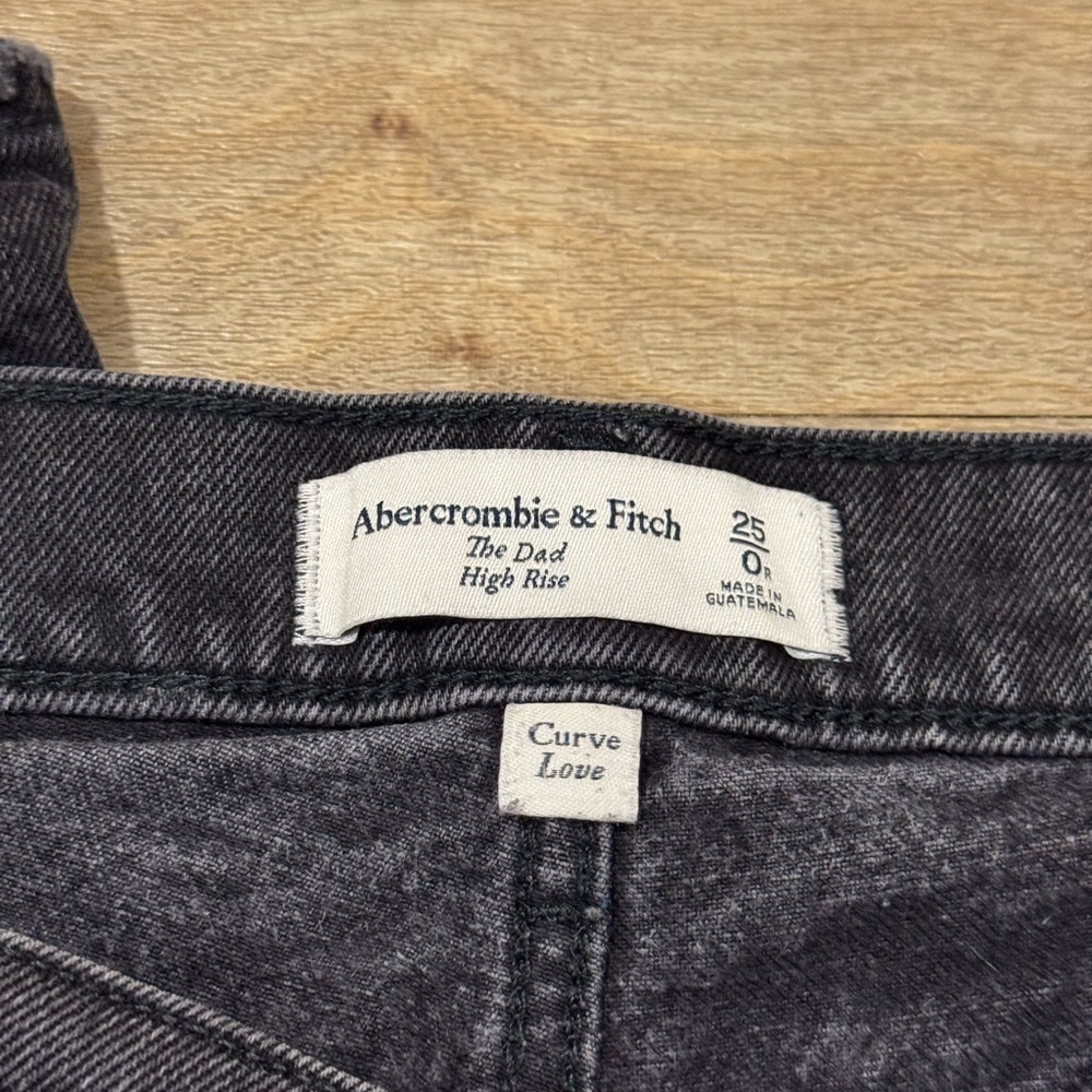 Abercrombie & Finch The Dad High Rise Curvy Love Black Jeans Size 25/0R - Picture 2 of 4